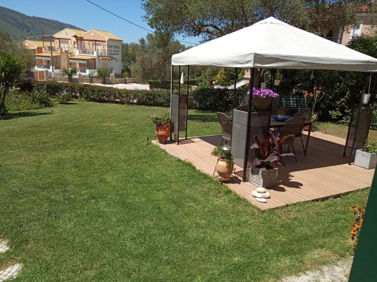 פלטאריה Sunny Garden Villa מראה חיצוני תמונה