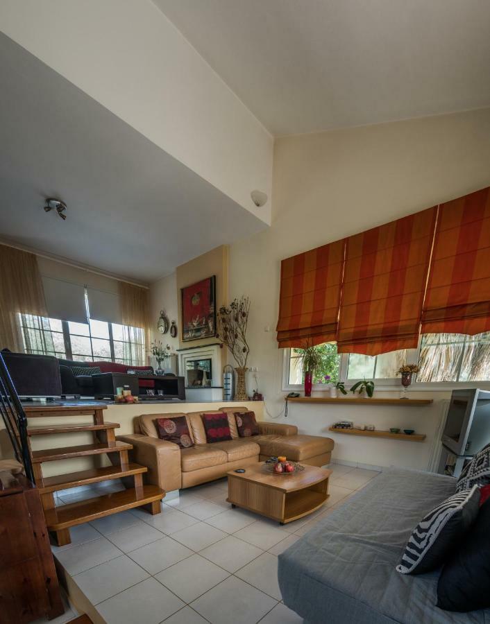פלטאריה Sunny Garden Villa מראה חיצוני תמונה