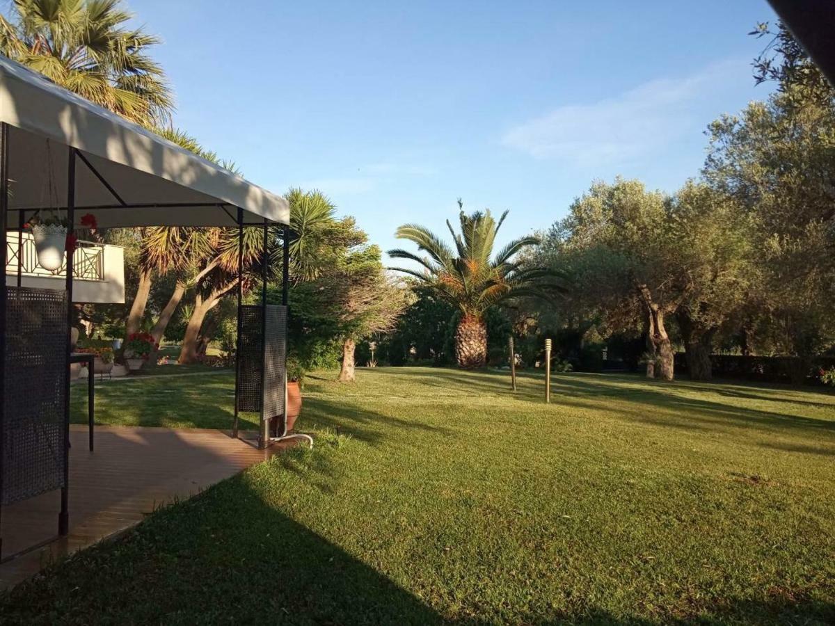 פלטאריה Sunny Garden Villa מראה חיצוני תמונה